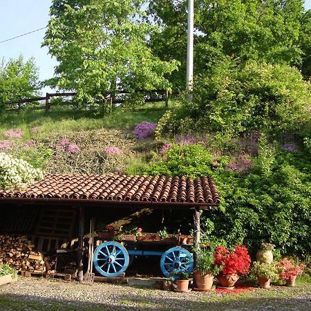 Bed and Breakfast Cascina Nel Bosco à Moncucco Torinese Extérieur photo