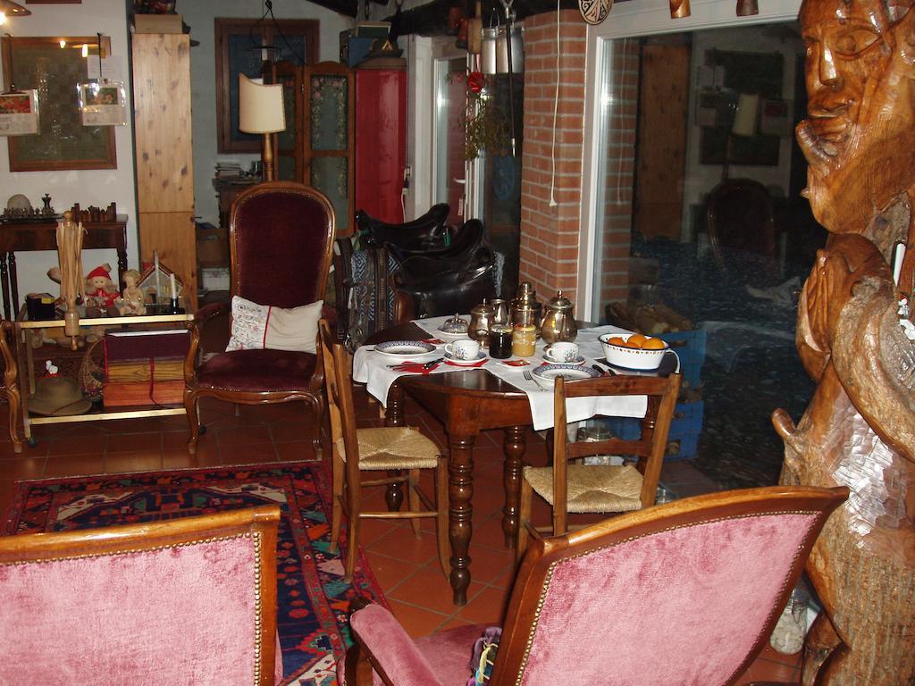 Bed and Breakfast Cascina Nel Bosco à Moncucco Torinese Extérieur photo
