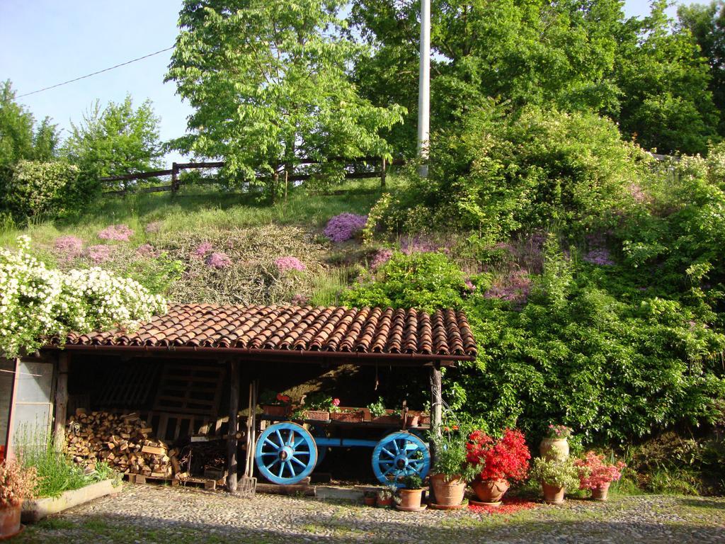 Bed and Breakfast Cascina Nel Bosco à Moncucco Torinese Extérieur photo